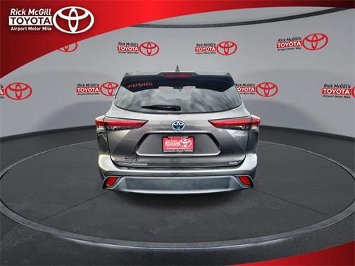 2021 Toyota Highlander Hybrid XLE