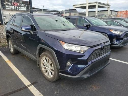 2019 Toyota RAV4 XLE Premium