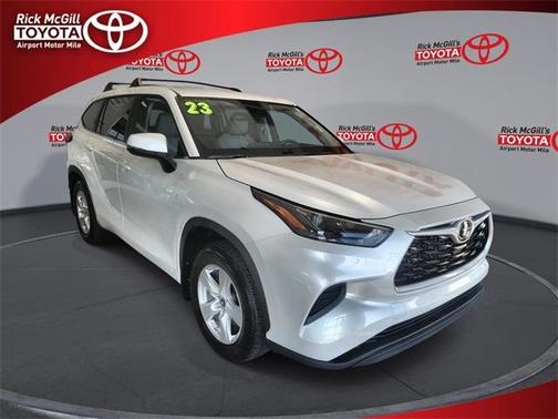 2023 Toyota Highlander LE