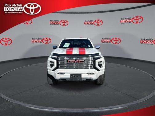 2024 GMC Canyon Denali