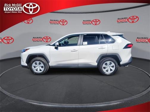 2025 Toyota RAV4 LE