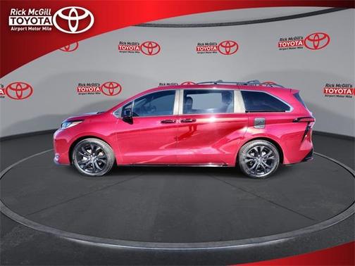 2024 Toyota Sienna XSE 7 Passenger