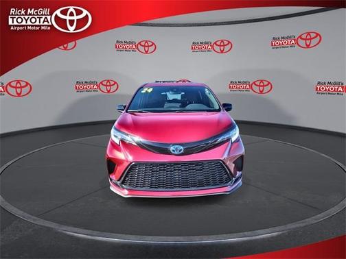2024 Toyota Sienna XSE 7 Passenger