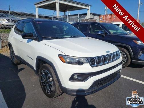 Bright White Clearcoat 2023 Jeep Compass Limited