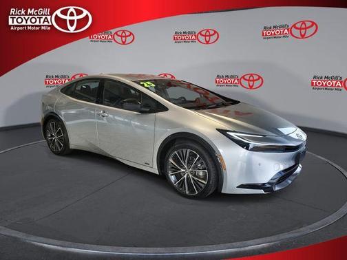 2025 Toyota Prius XLE