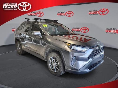 2019 Toyota RAV4 LE