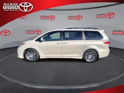 2018 Toyota Sienna XLE Premium
