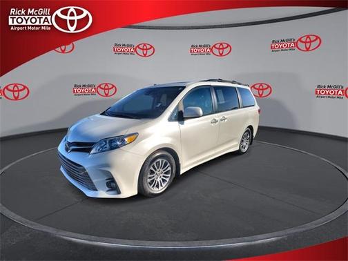 2018 Toyota Sienna XLE Premium