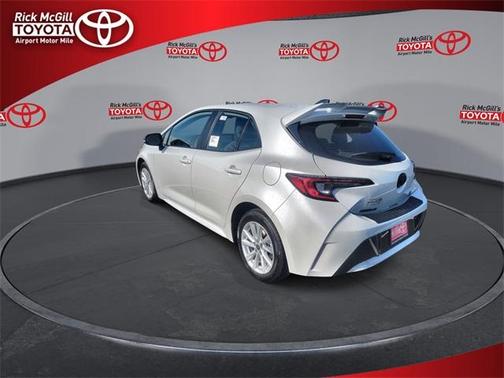 2026 Toyota Corolla Hatchback SE