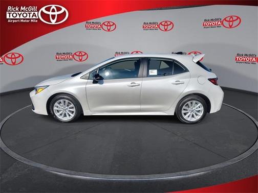 2026 Toyota Corolla Hatchback SE