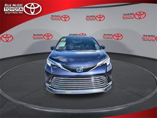2022 Toyota Sienna Limited