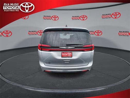 2024 Chrysler Pacifica Touring-L