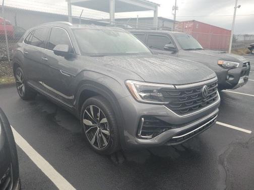 2025 Volkswagen Atlas Cross Sport 2.0T SEL Premium R-Line