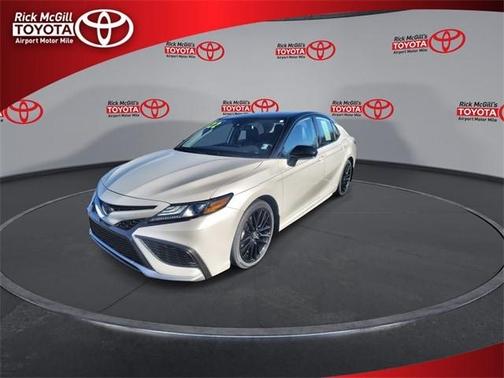 2022 Toyota Camry Hybrid XSE