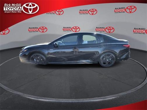 2026 Toyota Camry SE Nightshade
