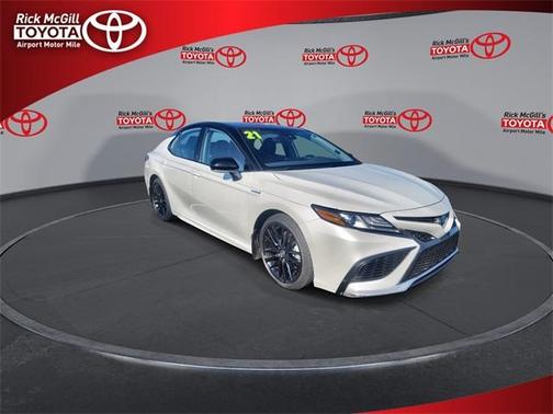 2021 Toyota Camry Hybrid XSE