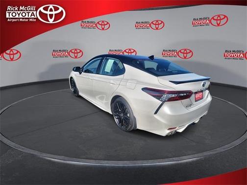 2021 Toyota Camry Hybrid XSE