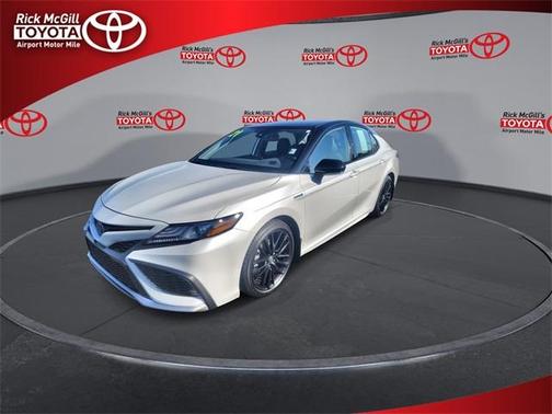 2021 Toyota Camry Hybrid XSE