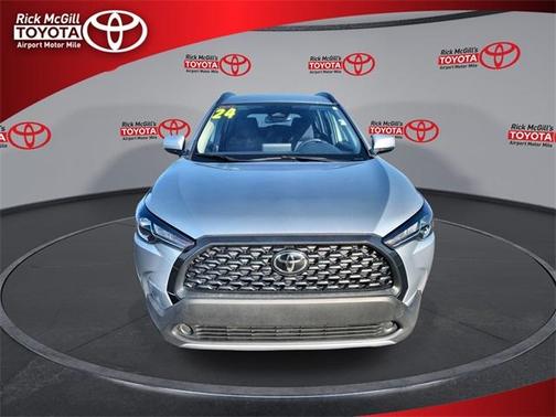 2024 Toyota Corolla Cross LE