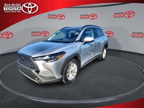 2024 Toyota Corolla Cross LE