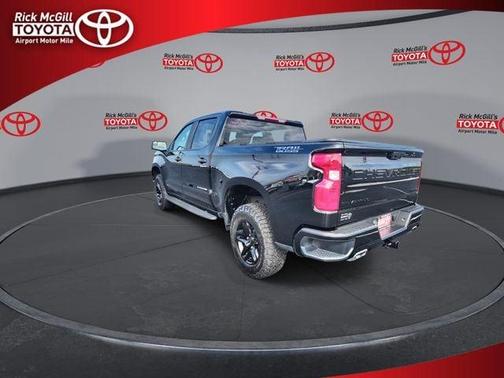 Black 2022 Chevrolet Silverado 1500 Custom Trail Boss