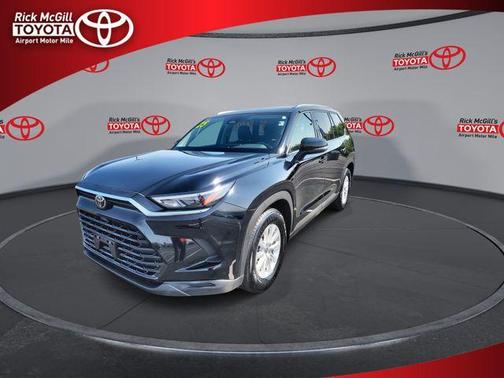 Midnight Black Metallic 2025 Toyota Grand Highlander XLE