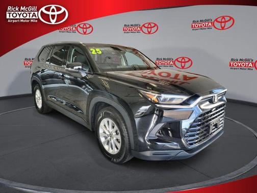 Midnight Black Metallic 2025 Toyota Grand Highlander XLE