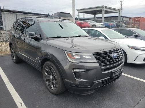 2018 Ford Explorer sport