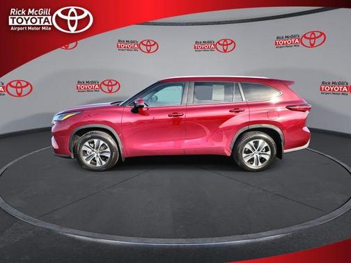 Ruby Flare Pearl 2023 Toyota Highlander XLE