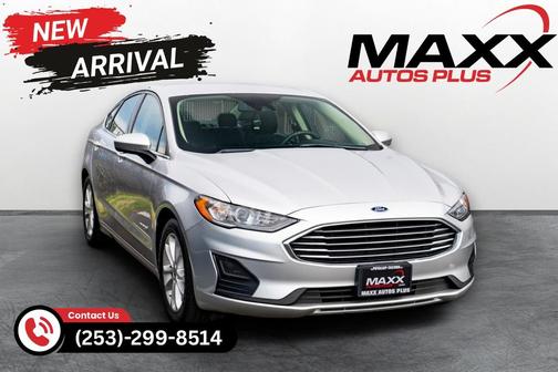 Ingot Silver 2019 Ford Fusion Hybrid SE
