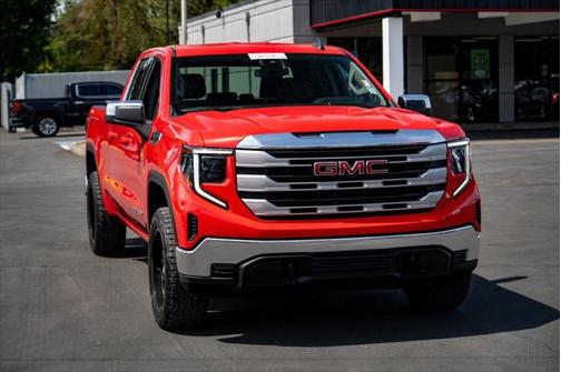 2023 GMC Sierra 1500 SLE