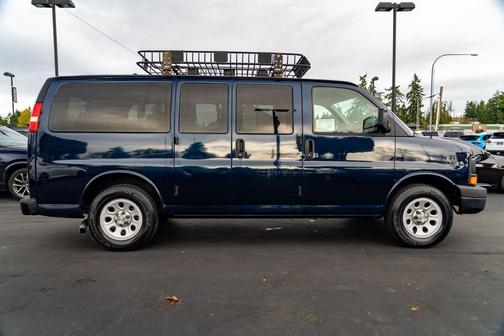 2009 Chevrolet Express 1500 Base