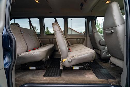 2009 Chevrolet Express 1500 Base
