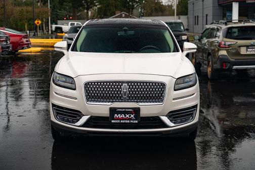 2019 Lincoln Nautilus Select