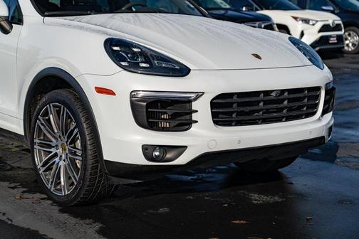 2016 Porsche Cayenne S