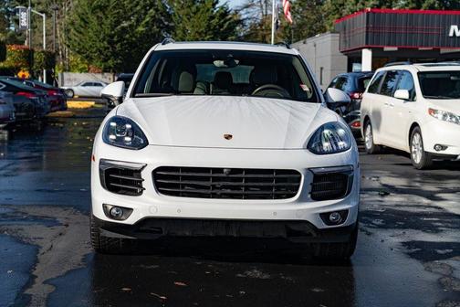 2016 Porsche Cayenne Cayenne