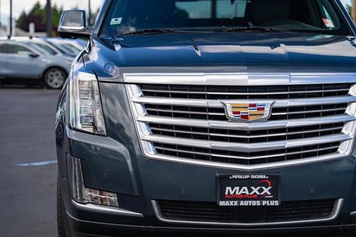 Shadow Metallic 2019 Cadillac Escalade Platinum