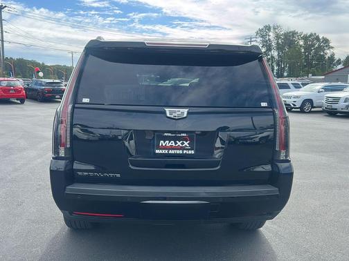 Shadow Metallic 2019 Cadillac Escalade Platinum