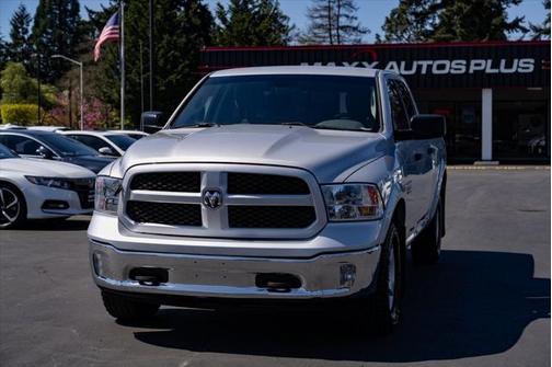 2017 RAM 1500 SLT