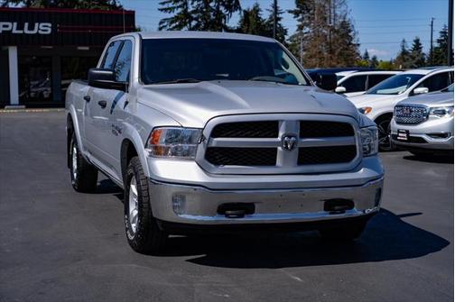 2017 RAM 1500 SLT