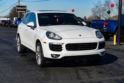 2017 Porsche Cayenne Cayenne S E-Hybrid Platinum Edition