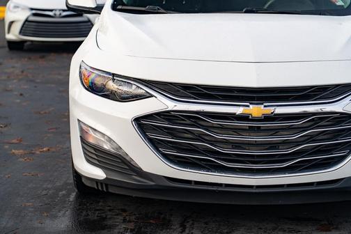 2021 Chevrolet Malibu FWD LT