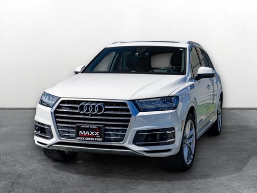 Carrara White 2017 Audi Q7 3.0T Prestige