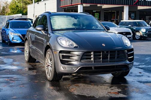 2018 Porsche Macan Turbo