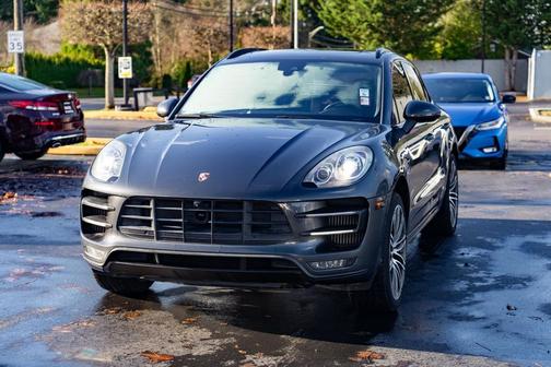 2018 Porsche Macan Turbo