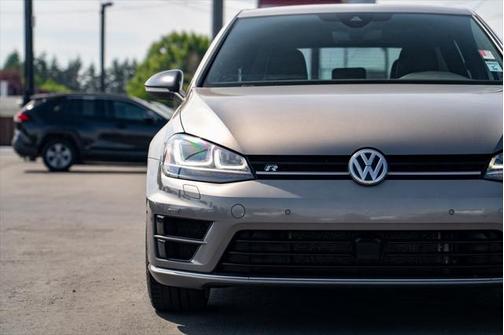 2017 Volkswagen Golf R 2.0T DSG