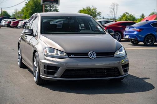 2017 Volkswagen Golf R 2.0T DSG