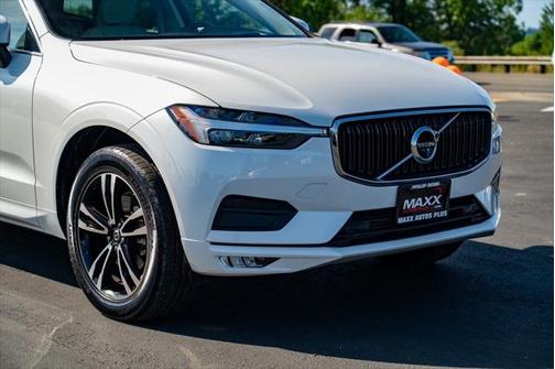 2021 Volvo XC60 T5 Momentum