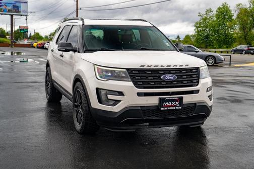 White Platinum Metallic Tri-Coat 2016 Ford Explorer Sport