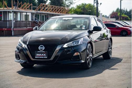 2020 Nissan Altima SR FWD